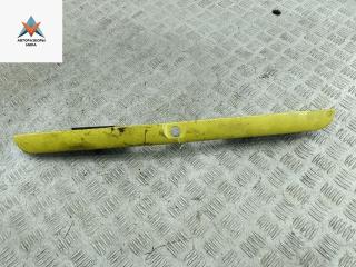 накладка подсветки номера Audi A4 B5 [рестайлинг] 1998, 1.8 л., бензин, МКПП, жёлтый, универсал, 8D9827574