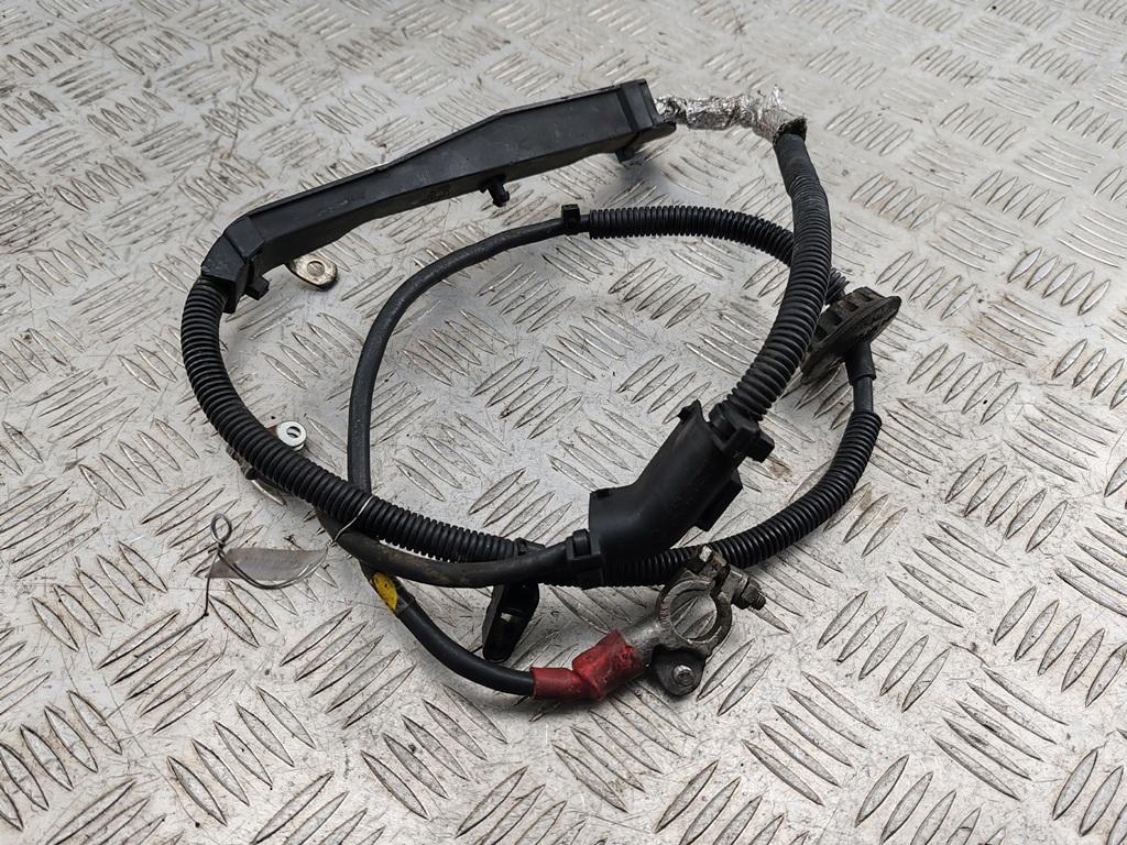 клемма аккумулятора плюс Audi A4 B6 2001, 2.0 л., бензин, МКПП, серый, седан