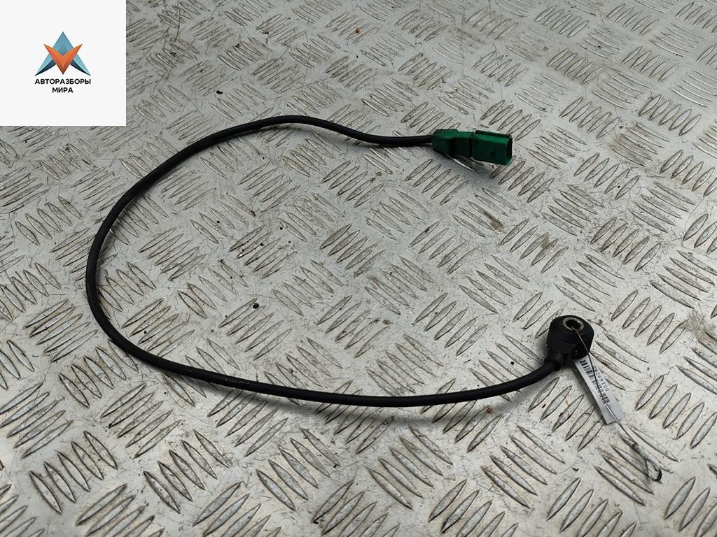 датчик детонации Audi A4 B6 2001, 2.0 л., бензин, МКПП, серый, седан, 07D905377 - фото №1