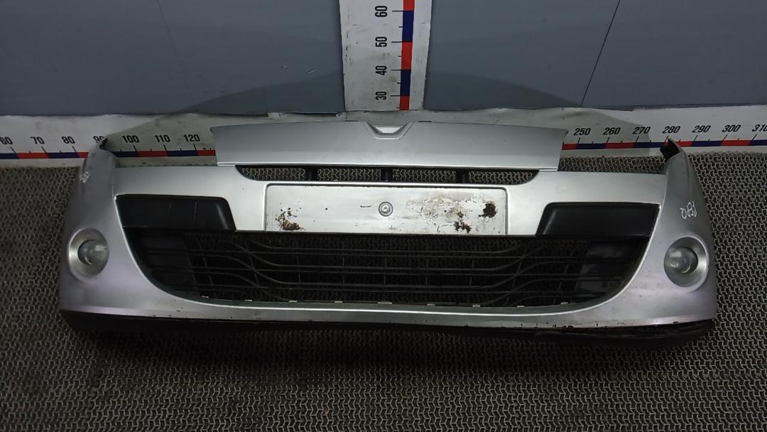 бампер передний Renault Megane 3 поколение 2008, 1.6 л., бензин, МКПП, хетчбэк 5 дв. - фото №1