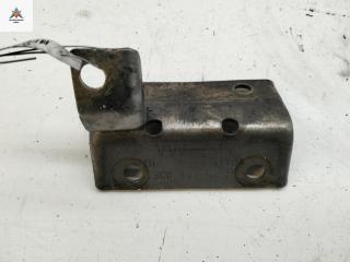 кронштейн (крепление) Volkswagen Passat B6 2007, 2.0 л., дизель, робот, серый, универсал, 3C0253461P