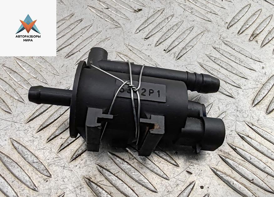 клапан вентиляции топливного бака Opel Zafira 1 поколение (A) 2002, 2.2 л., бензин, МКПП, серый, седан - фото №1