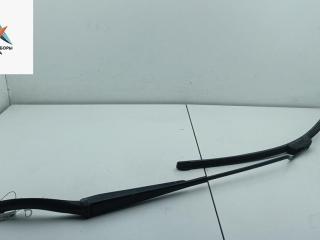 Щеткодержатель (поводок стеклоочистителя) передний Peugeot 307 1 поколение 2003, 1.6 л., бензин, МКПП, серый, универсал, 9653276380