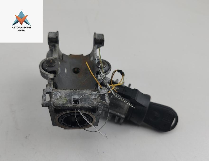 замок зажигания BMW 5 серия E39 1999, 2.5 л., бензин, АКПП, серый, универсал, 1095986 - фото №1