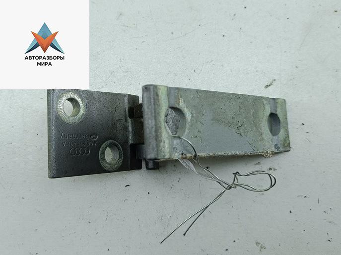 петля двери Audi 100 4A/C4 1993, серый, универсал, 4A0831401A - фото №1