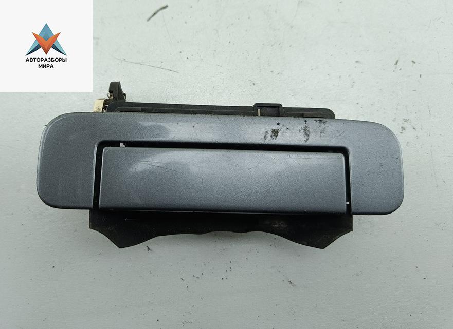 ручка наружная задняя правая Audi 100 4A/C4 1993, 2.6 л., бензин, МКПП, серый, универсал, 4A0839206 - фото №1