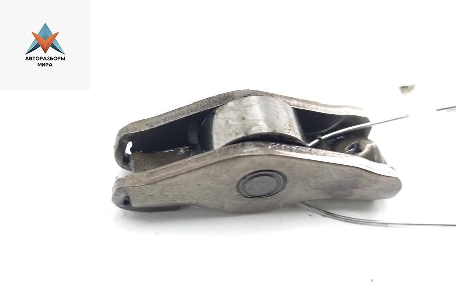 коромысло клапана (рокер) BMW X3 E83 2005, 2.0 л., дизель, МКПП, зелёный, внедорожник 5 дв., 11332248878 - фото №1