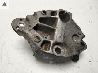 кронштейн двигателя Renault Scenic 1 поколение [рестайлинг] 2002, 1.9 л., дизель, АКПП, чёрный, минивэн, 8200058060