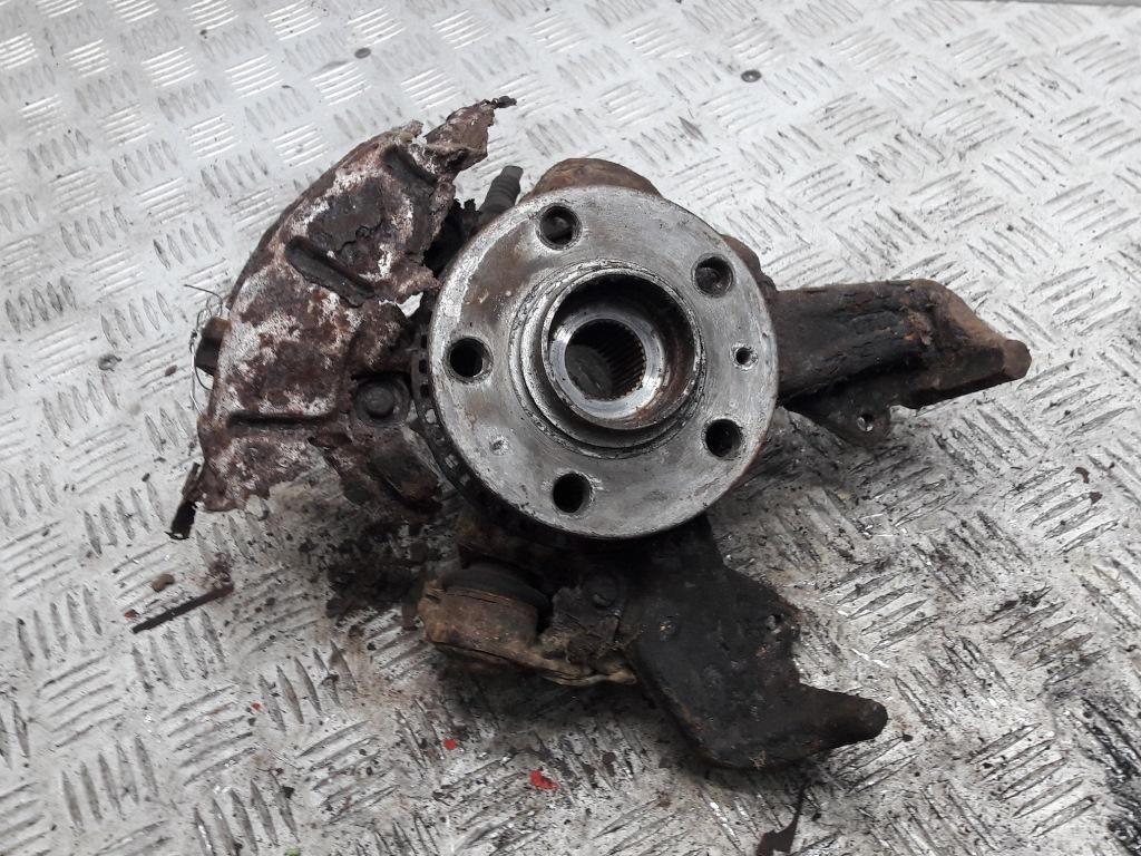 ступица передняя правая Volkswagen Bora 2002, 1.6 л., бензин, АКПП, серый, универсал, 1J0407613G, 1J0407256AG, KULAK, 1J0407614