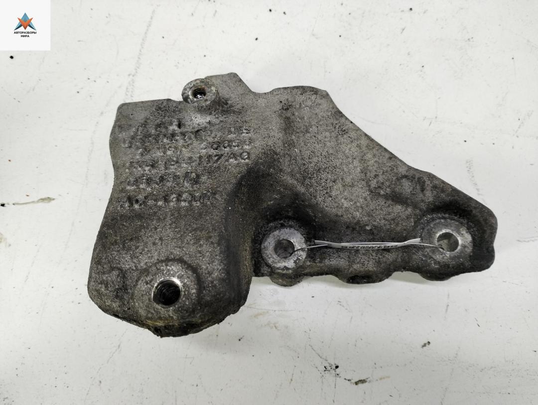 кронштейн КПП Volkswagen Golf 5 поколение 2004, 1.9 л., дизель, МКПП, серый, хетчбэк 5 дв., 1K0199117AG - фото №1