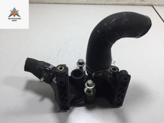 фланец (тройник) системы охлаждения Ford Focus 2 поколение [рестайлинг] 2008, 1.6 л., i, бензин, МКПП, серый, универсал