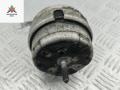 подушка крепления двигателя Volkswagen Passat B5 1999, 1.8 л., бензин, МКПП, зелёный, универсал, 8D0199382M, 8D0199379J - фото №2