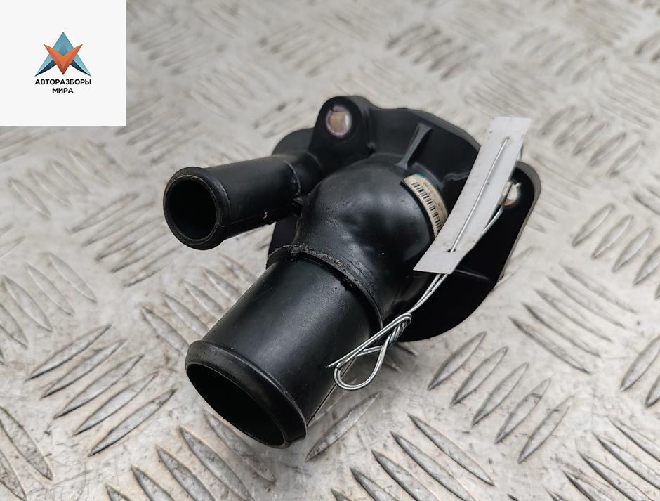 корпус термостата Ford S-Max 1 поколение 2008, 2.0 л., бензин, МКПП, серый, минивэн, 8G9GAA - фото №1