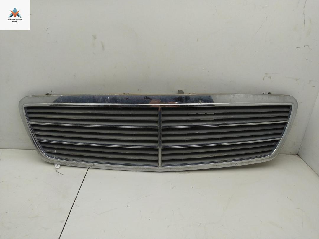 решетка радиатора Mercedes-Benz C-Класс W203/S203/CL203 2003, серый, универсал, 2038800483 - фото №1
