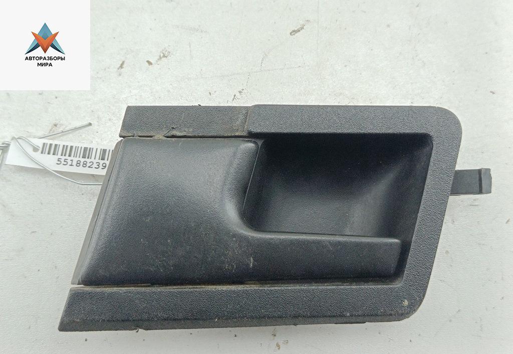 ручка внутренняя передняя левая Volkswagen Transporter T4 1994, 2.4 л., дизель, МКПП, серый, микроавтобус, 701837019 - фото №1