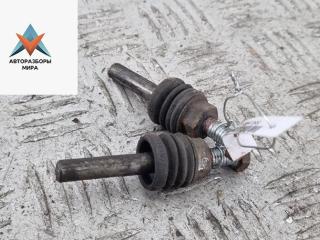 Болт крепления Volkswagen Passat B4 1996, 1.8 л., бензин, МКПП, красный, универсал