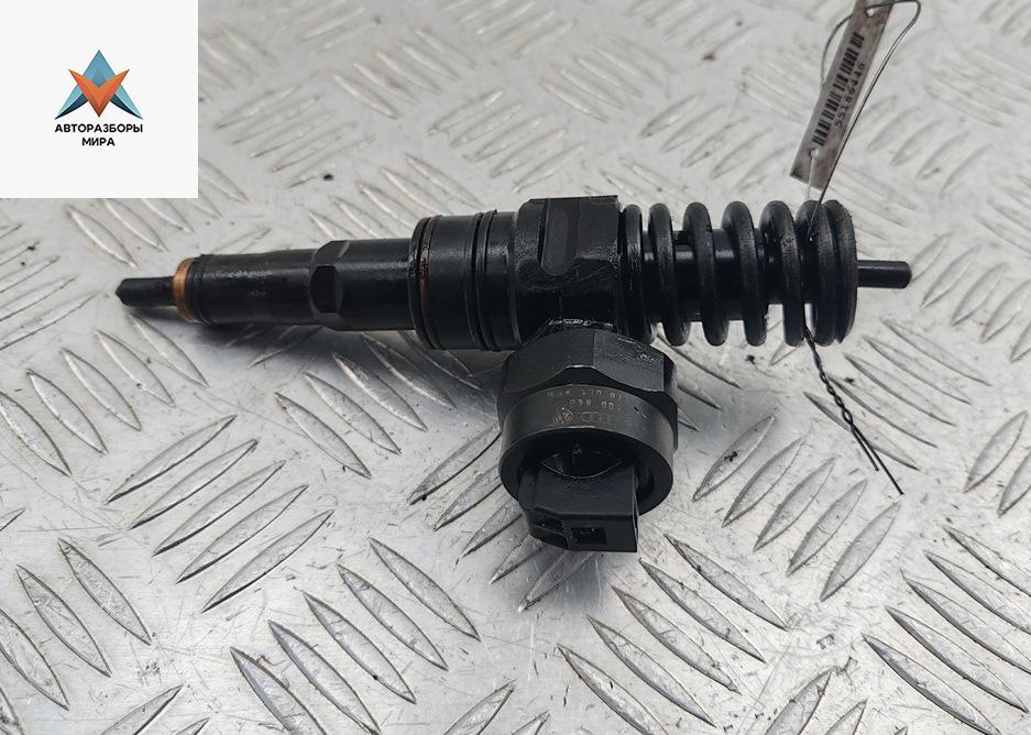 форсунка Volkswagen Passat B5 1999, 1.9 л., дизель, МКПП, чёрный, универсал, 038130073F - фото №1