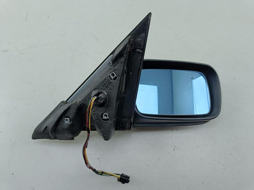 зеркало правое BMW 3 E46 2001, 1.9 л., бензин, МКПП, серый, универсал, 8236938