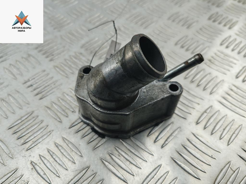 корпус термостата Opel Vectra B 1998, 1.8 л., бензин, МКПП, серый, универсал - фото №1