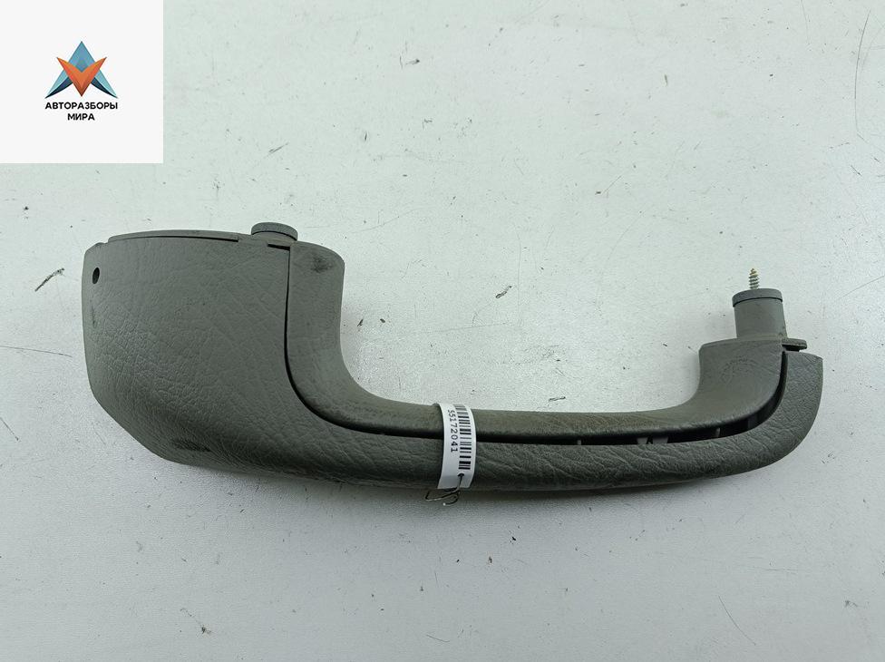 ручка внутренняя задняя правая Audi A6 4A/C4 1997, 1.8 л., бензин, МКПП, серый, универсал, 4A0867372 - фото №1