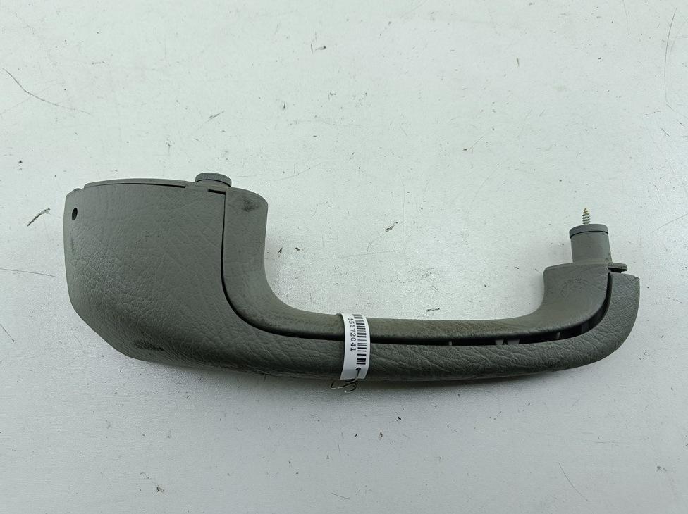 ручка внутренняя задняя правая Audi A6 4A/C4 1997, 1.8 л., бензин, МКПП, серый, универсал, 4A0867372 - фото №1