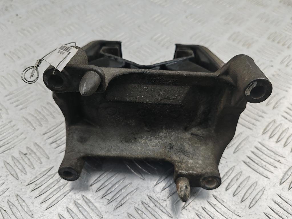 подушка крепления КПП Opel Vectra B 1995, 1.6 л., бензин, МКПП, красный, седан, 90495514