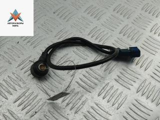 датчик детонации Volkswagen Passat B5 1999, 1.8 л., бензин, МКПП, зелёный, универсал, 054905377G