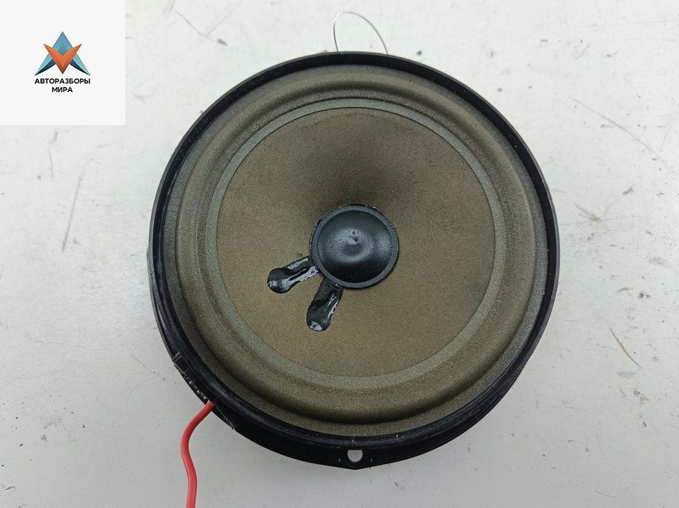 динамик двери Volkswagen Passat B6 2006, 2.0 л., бензин, МКПП, серый, седан, 3C0035453 - фото №1