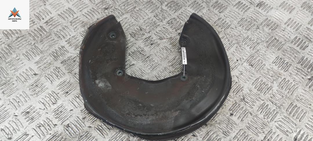 защитный кожух тормозного механизма Audi A6 4F/C6 2005, 3.2 л., бензин, АКПП, чёрный, универсал, 4F015511 - фото №1