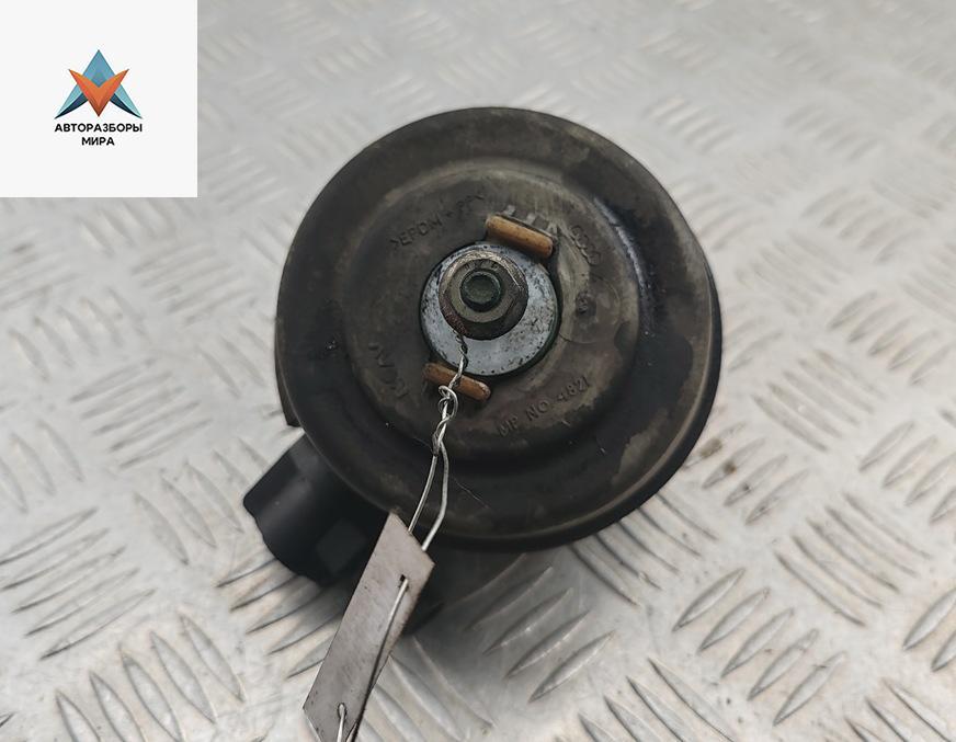 подушка крепления двигателя Audi A4 B7 2005, 3.0 л., дизель, АКПП, серый, универсал, 8E0199379T - фото №1