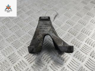кронштейн двигателя Audi A4 B7 2005, 3.0 л., дизель, АКПП, серый, универсал, 8E0199307AB