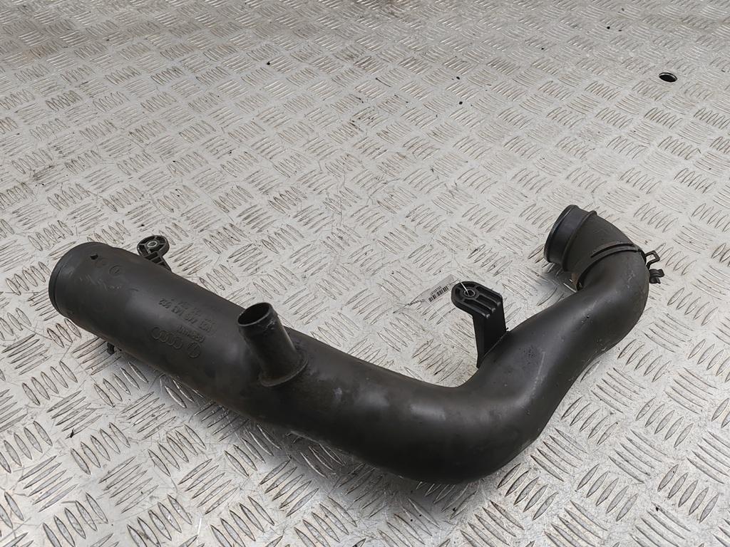 патрубок интеркулера Volkswagen Touran 2005, 2.0 л., дизель, МКПП, чёрный, минивэн, 1K0129654K