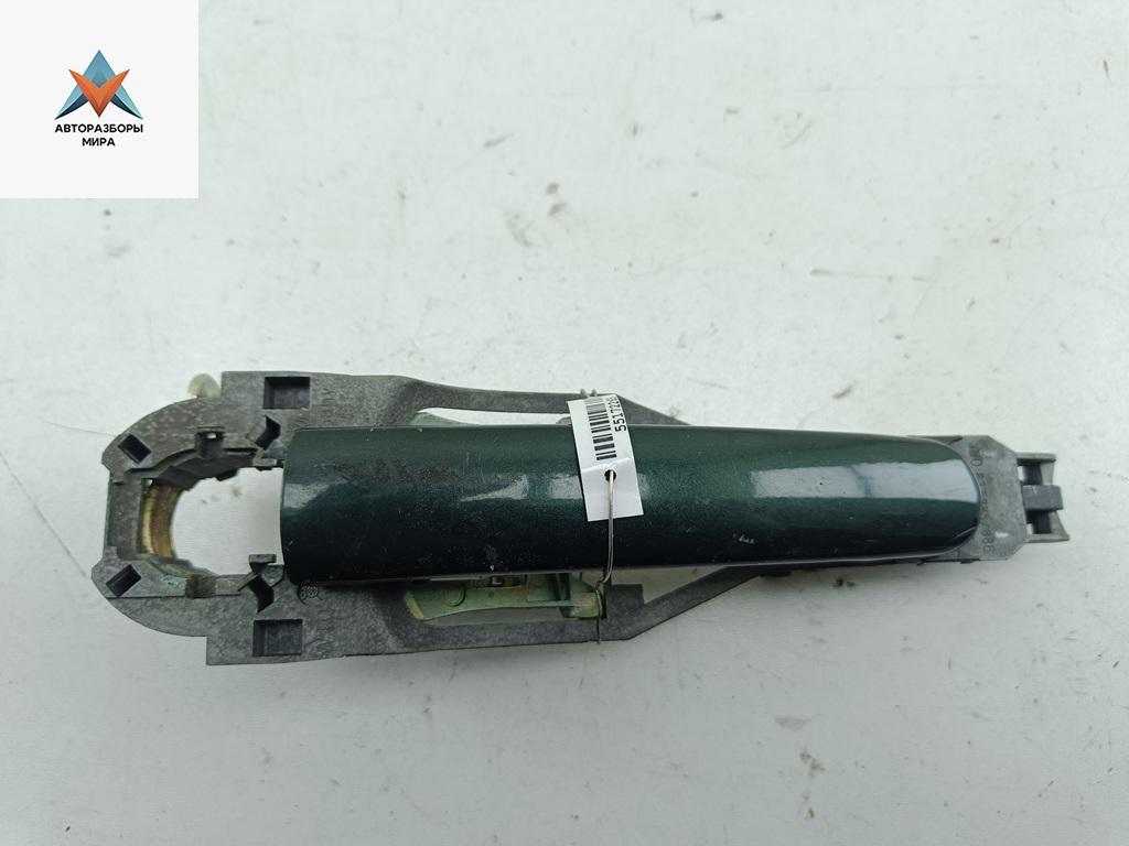 ручка наружная передняя левая Volkswagen Passat B5 1998, 1.8 л., бензин, МКПП, зелёный, универсал, 3B0837207 - фото №1