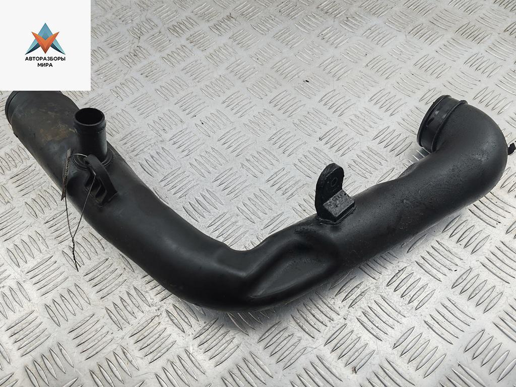 патрубок интеркулера SEAT Altea 1 поколение 2004, 1.9 л., дизель, МКПП, красный, минивэн, 1K0129654AA - фото №1