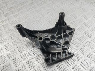 кронштейн двигателя SEAT Altea 2004, 1.9 л., дизель, МКПП, красный, минивэн, 03G199207A
