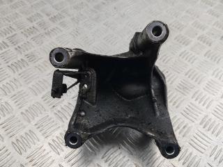 кронштейн двигателя Volkswagen Touareg 2003, 2.5 л., дизель, АКПП, чёрный, внедорожник 5 дв., 070199308A