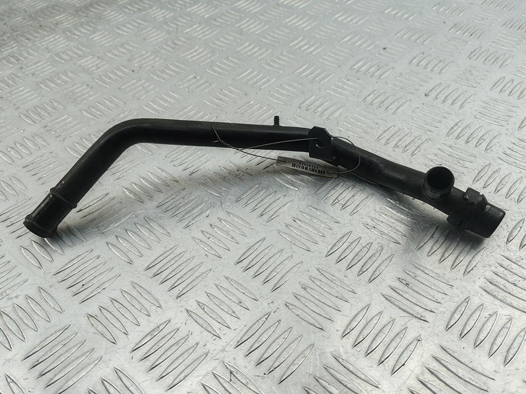 трубка охлаждающей жидкости Volkswagen Passat B5 1998, 1.8 л., бензин, МКПП, 058121065F