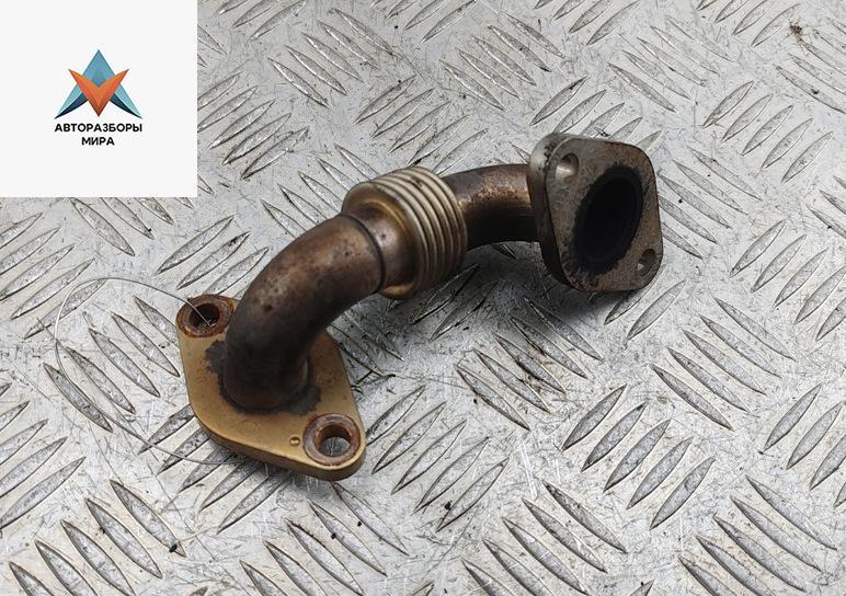 трубка системы рециркуляции EGR Volkswagen Touran 1 поколение 2005, 2.0 л., дизель, МКПП, чёрный, минивэн, 03G131521T - фото №1