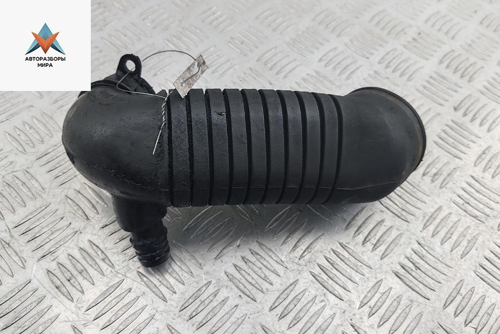 патрубок турбины Volkswagen Passat B5 1999, 1.9 л., дизель, 8D0129615F - фото №1