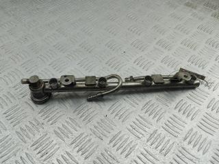 топливная рампа Volkswagen Passat B5 1999, 1.8 л., бензин, МКПП, зелёный, универсал, 058133681B
