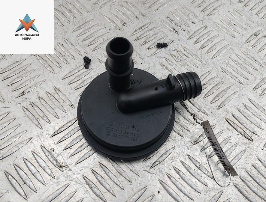 клапан вакуумного управления Volkswagen Touareg 1 поколение 2003, 2.5 л., дизель, АКПП, чёрный, внедорожник 5 дв., 070129101A - фото №1