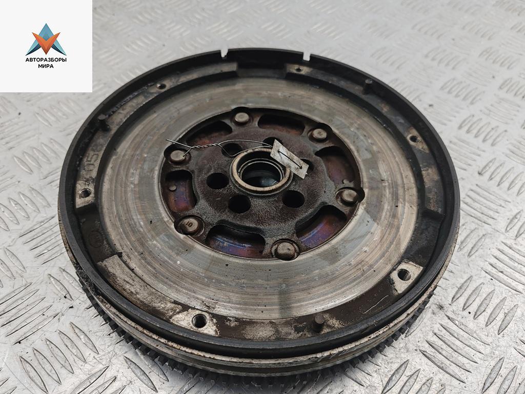 маховик Volkswagen Passat B5 1999, 1.8 л., бензин, МКПП, зелёный, универсал - фото №1