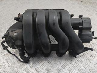 коллектор впускной Volkswagen Passat B6 2006, 2.0 л., бензин, седан, 06F133210P