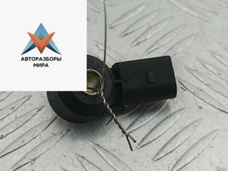 датчик детонации Volkswagen Passat B6 2006, 2.0 л., бензин, МКПП, серый, седан, 030905377C