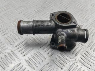 фланец (тройник) системы охлаждения Volkswagen Passat B5 1999, 1.9 л., дизель, МКПП, чёрный, универсал, 038121133A
