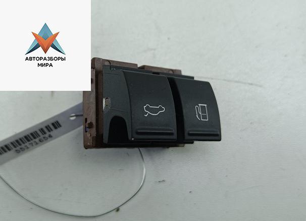 Кнопка открывания лючка топливного бака Volkswagen Passat B6 2008, 2.0 л., дизель, МКПП, чёрный, универсал, 3C0959903B - фото №1