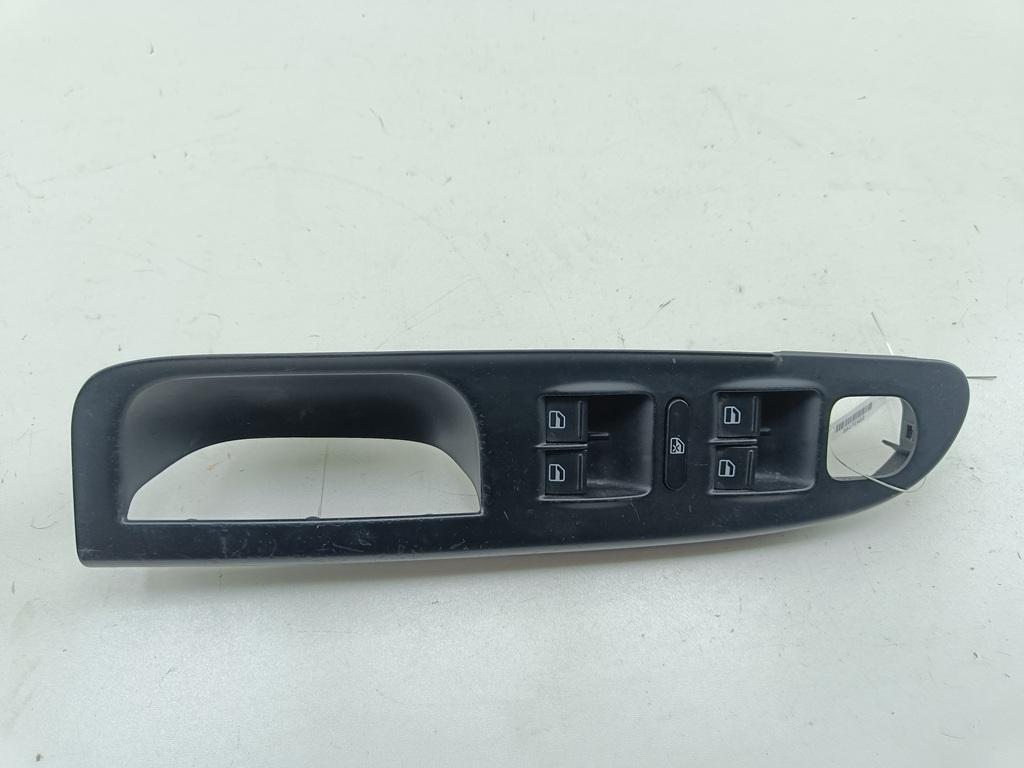 блок управления стеклоподъемниками Volkswagen Passat B6 2008, 2.0 л., дизель, МКПП, чёрный, универсал, 1K4959857B