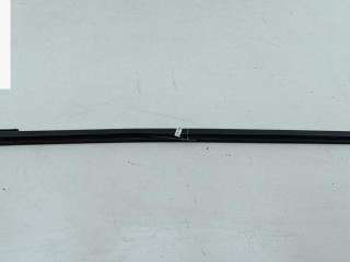 Молдинг стекла двери наружный Ford Focus 3 поколение [рестайлинг] 2014, 1.0 л., бензин, МКПП, серый, универсал