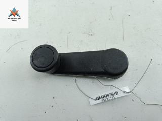 ручка стеклоподъемника Volkswagen Passat B5 1999, 1.6 л., бензин, МКПП, синий, универсал, 443837581D