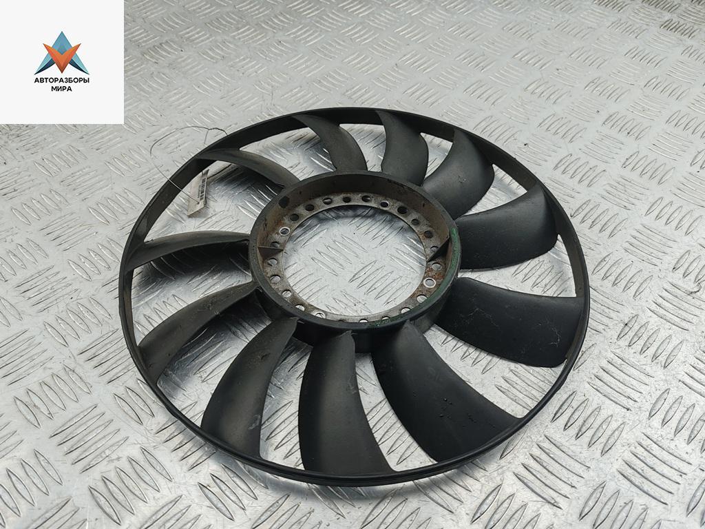 крыльчатка вентилятора (лопасти) Volkswagen Passat B5 1999, 1.8 л., бензин, МКПП, зелёный, универсал, 058121301B - фото №1